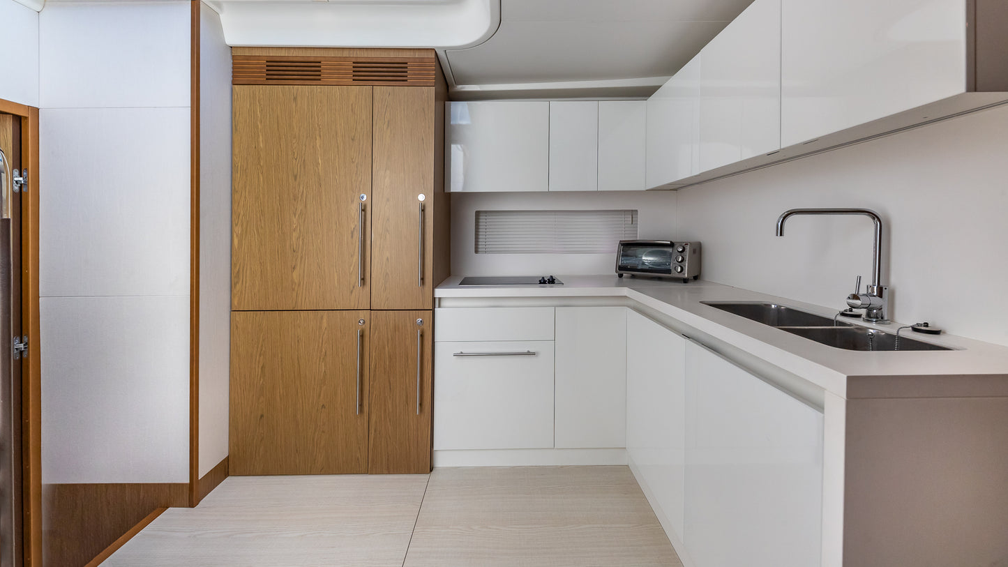 Beneteau 52' Yacht