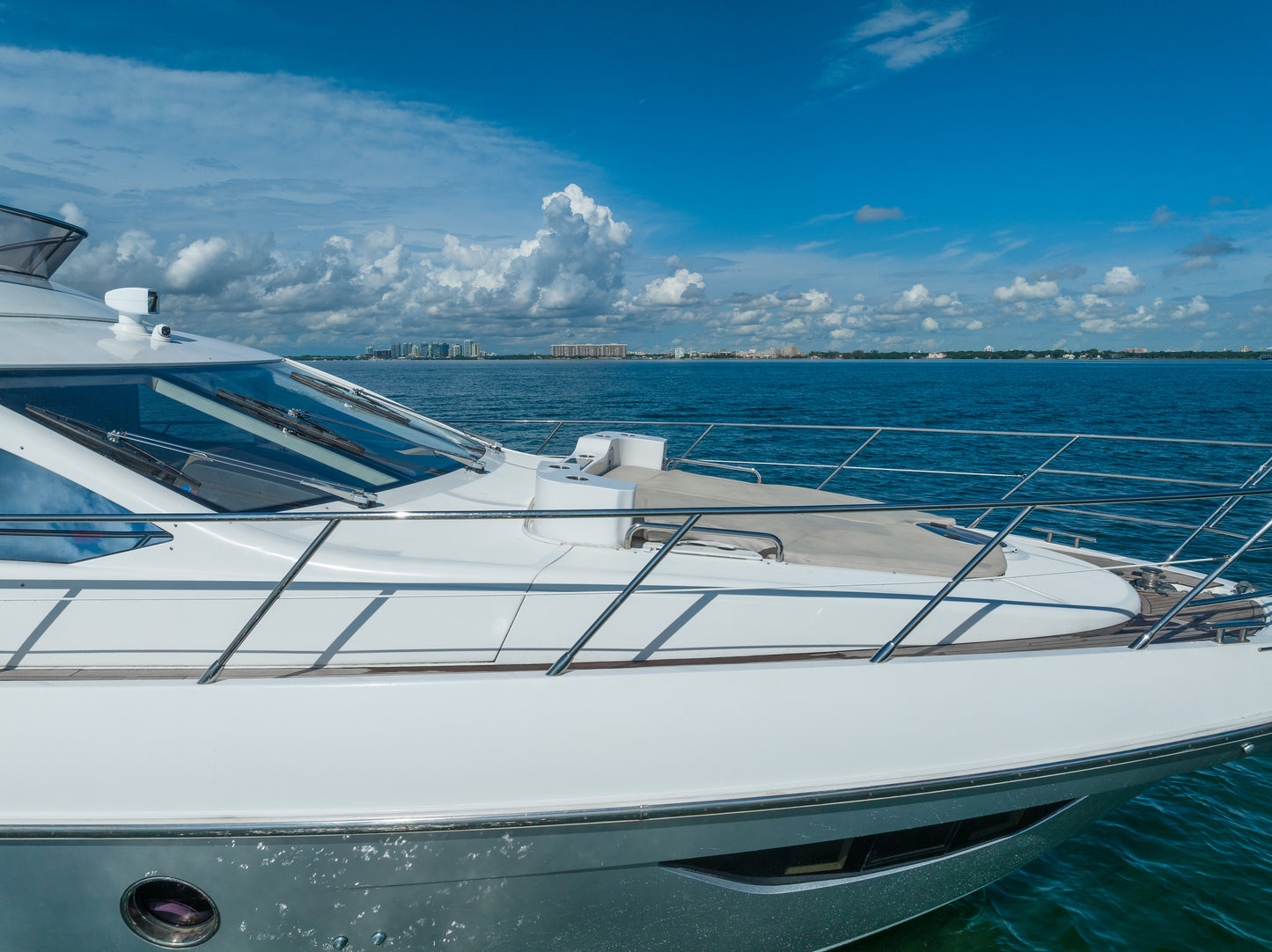 Yate Azimut S 60'