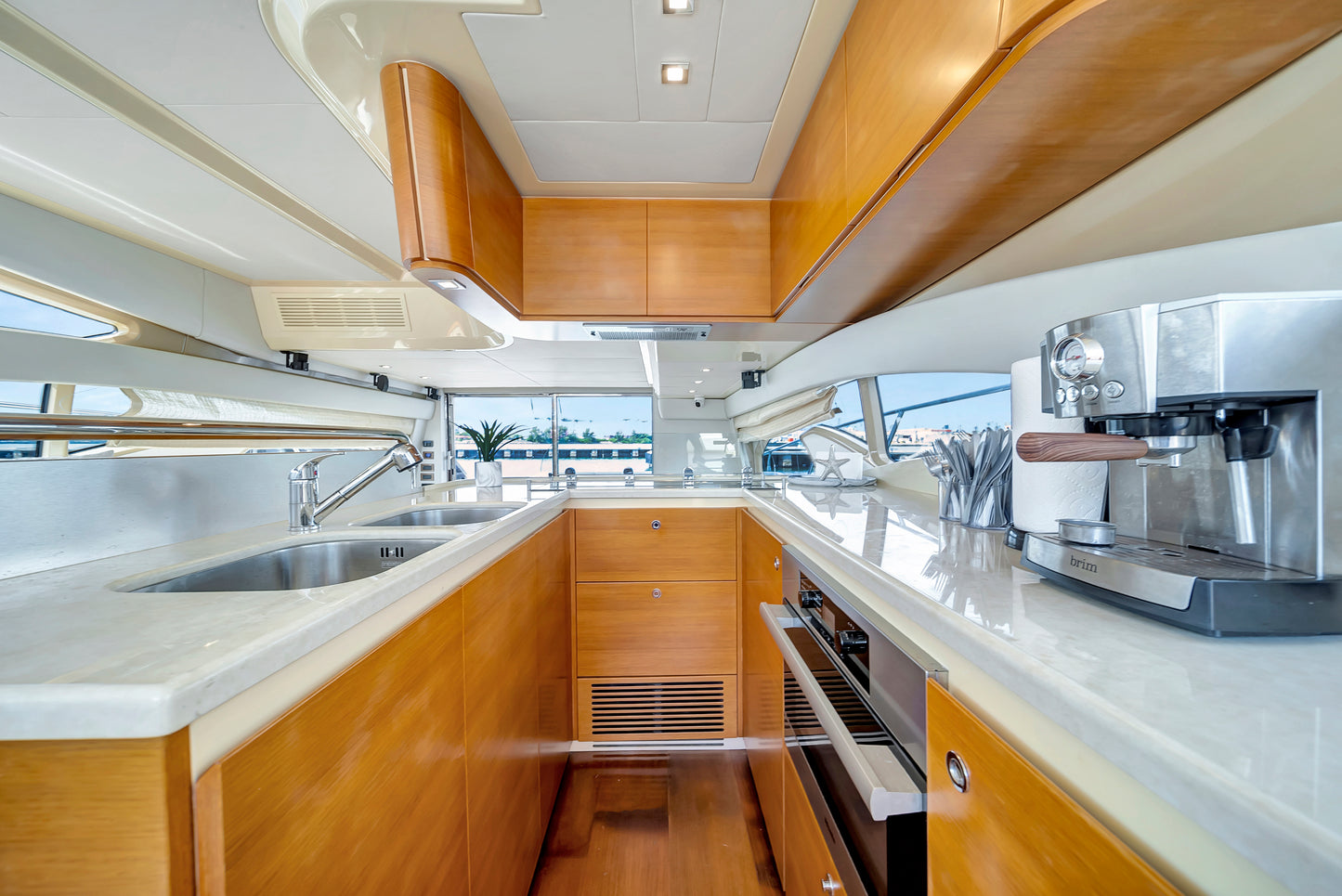Yate Azimut S 60'