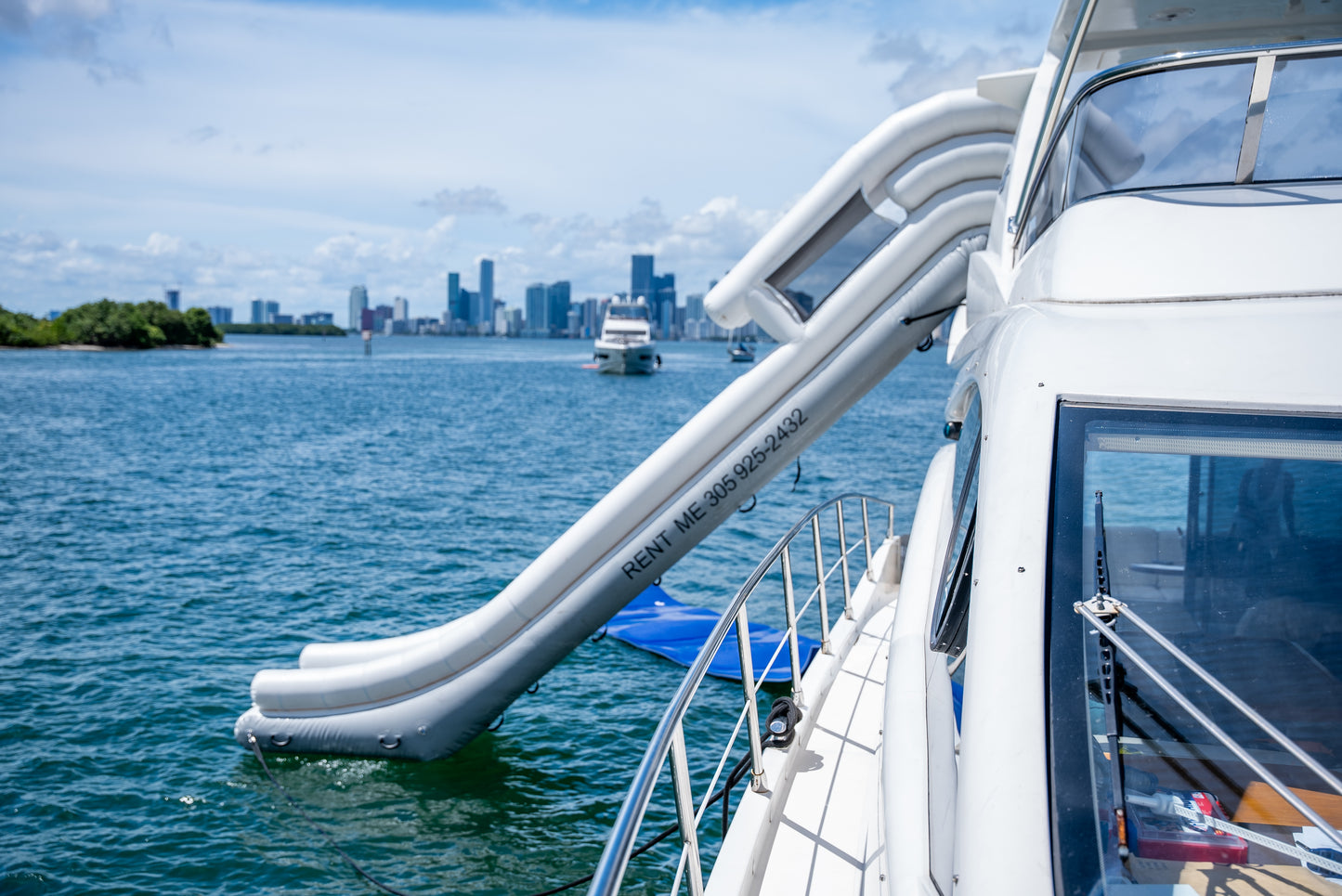 Yate Azimut S 60'