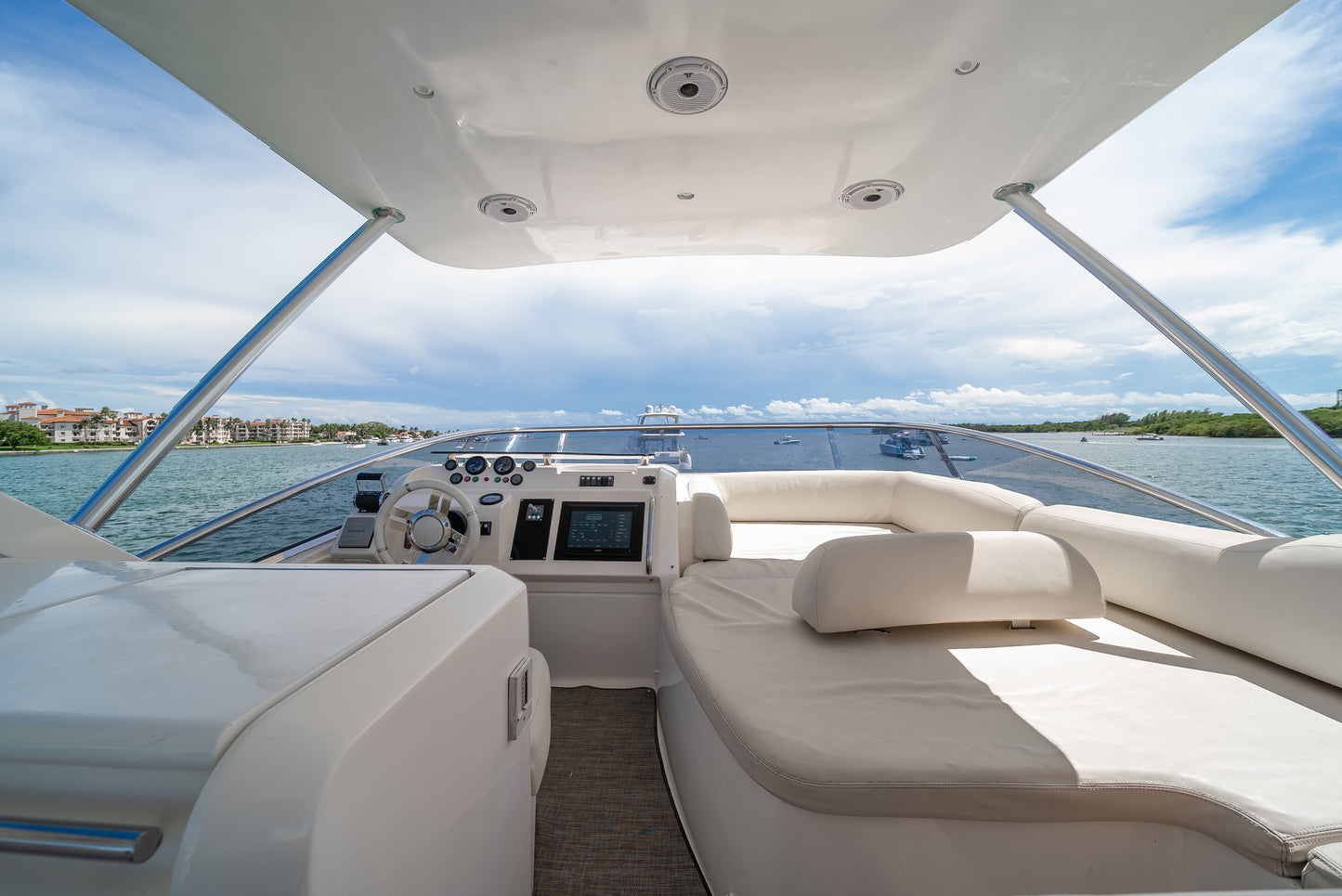 Yate Azimut S 60'