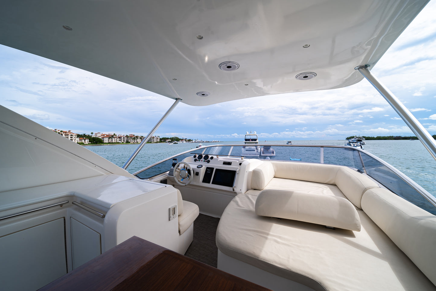 Yate Azimut S 60'