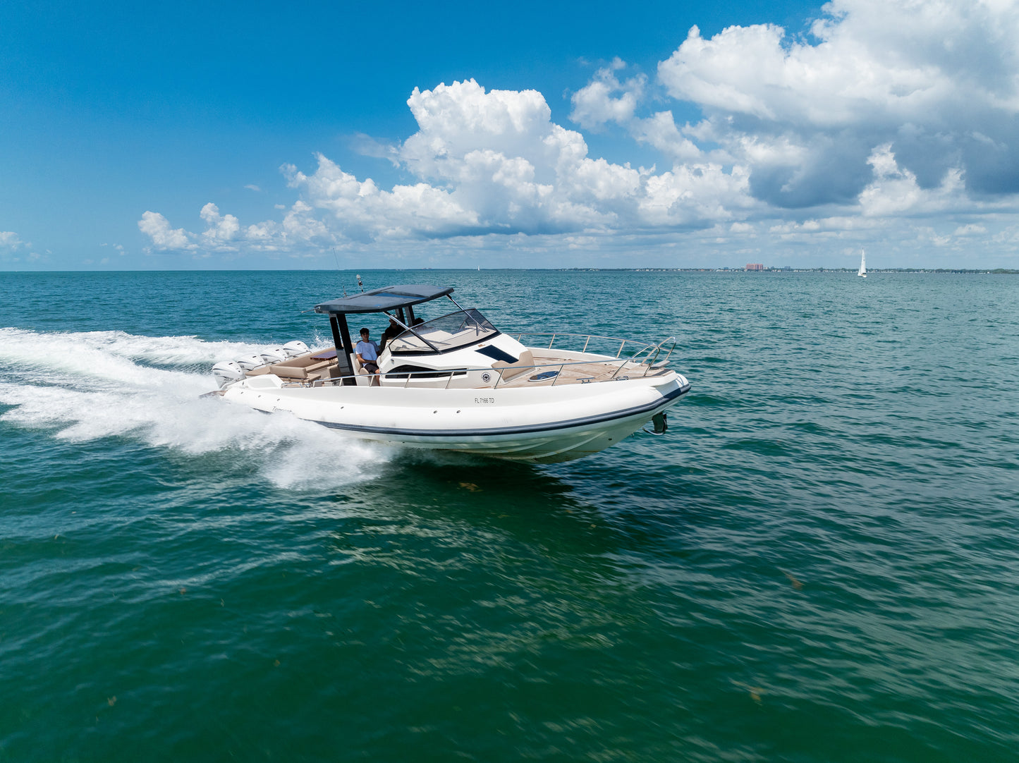 Capelli 51' Yacht