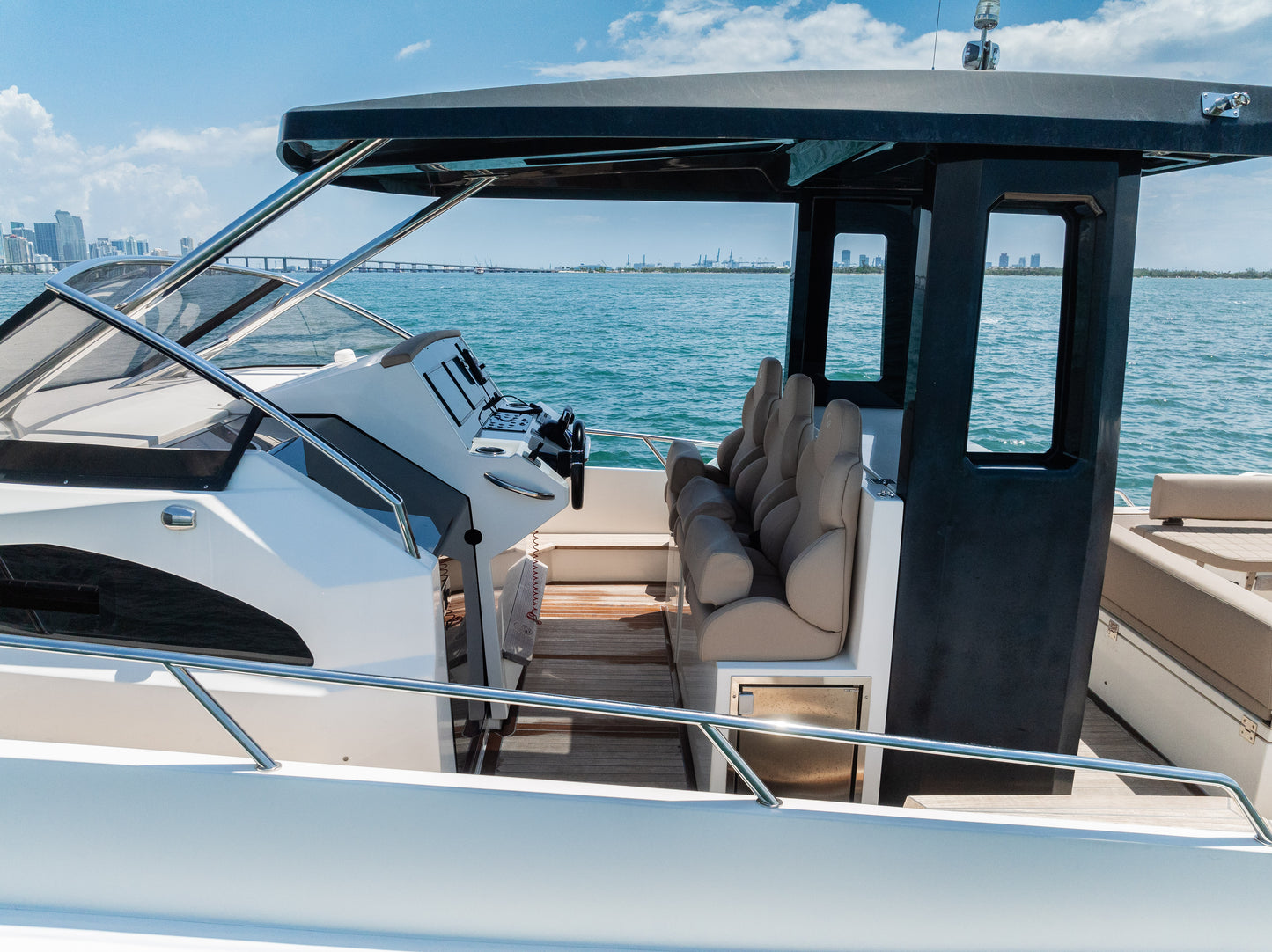 Capelli 51' Yacht