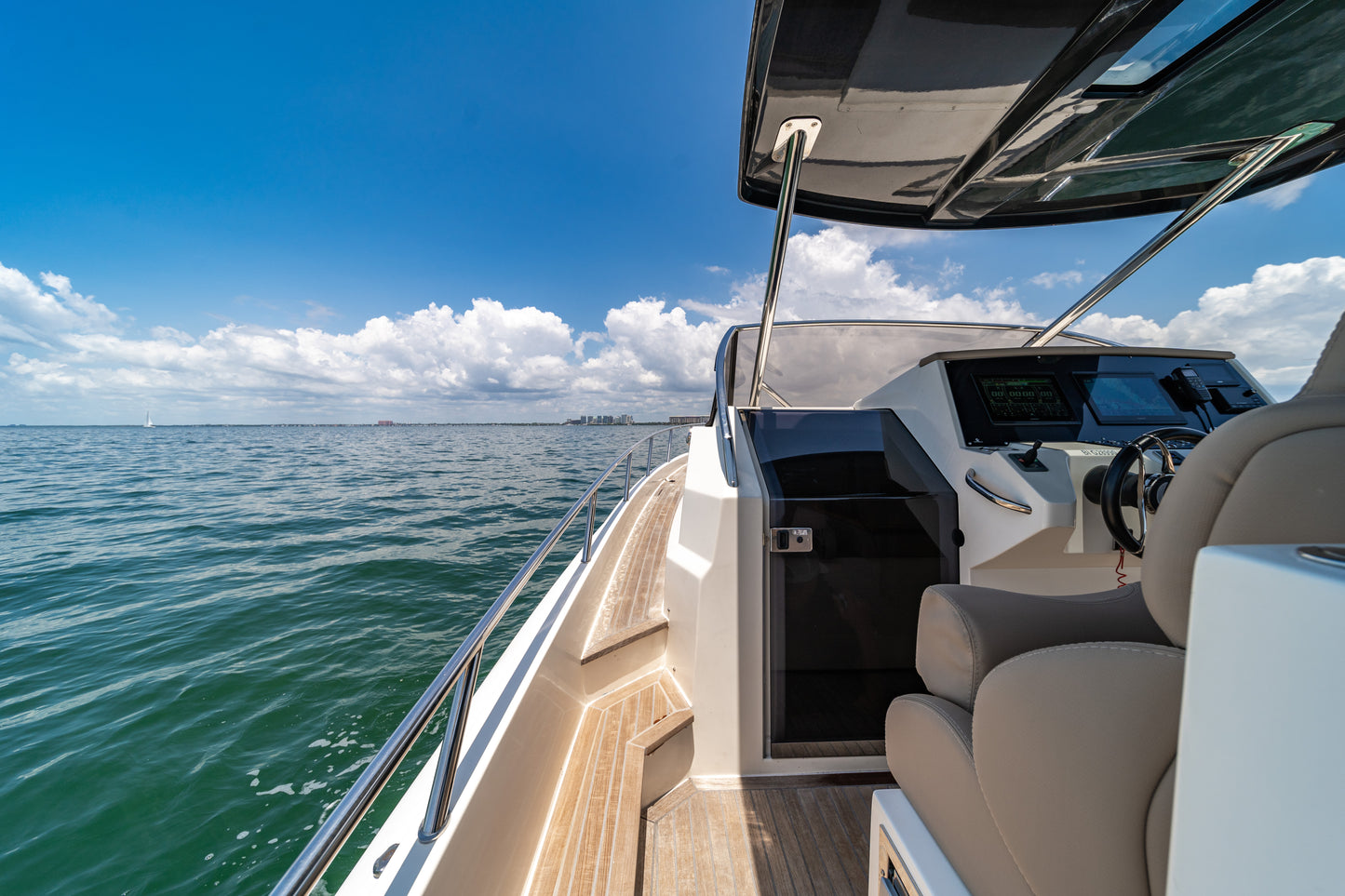 Capelli 51' Yacht