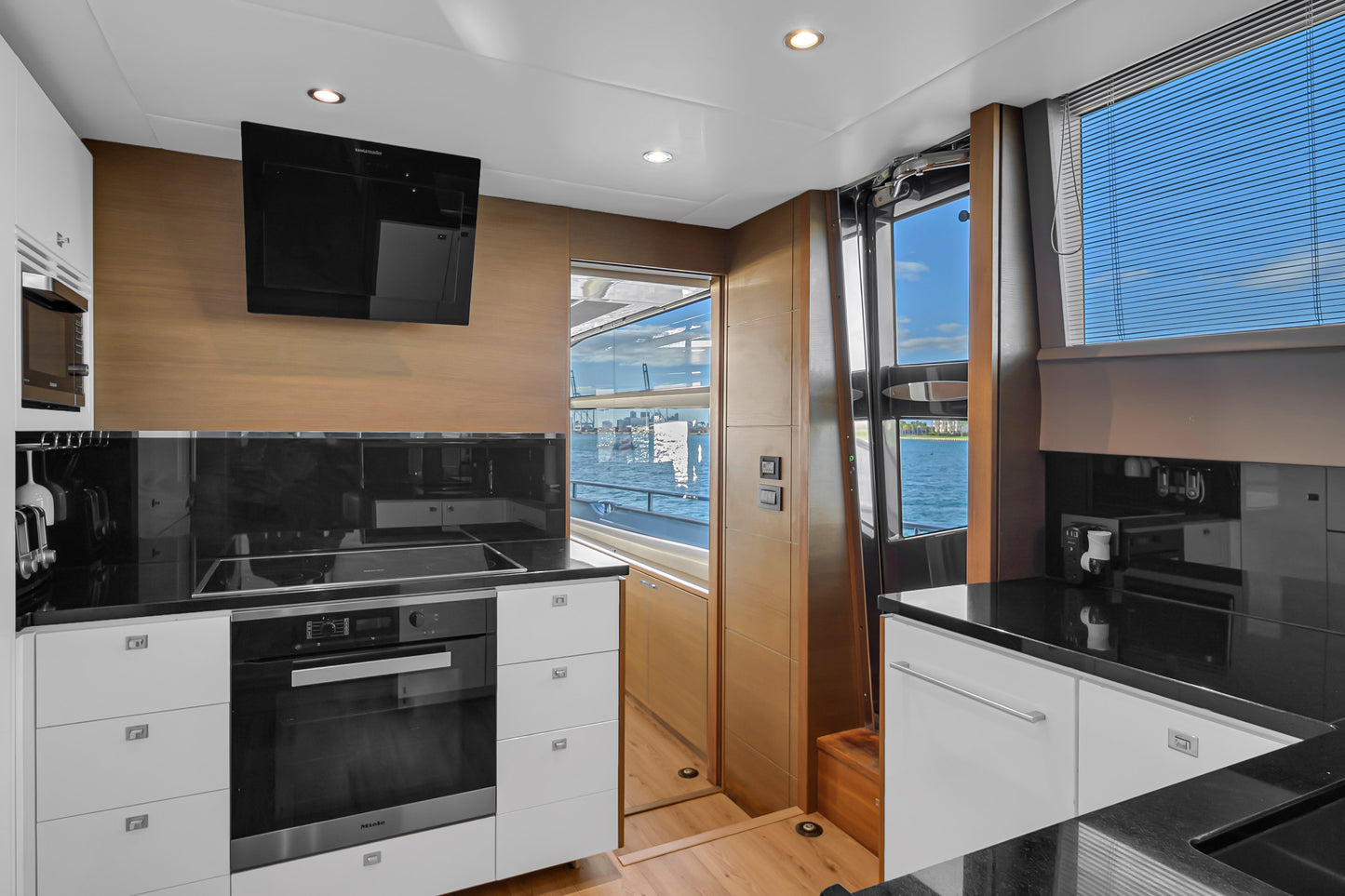 Princess 88' Yacht