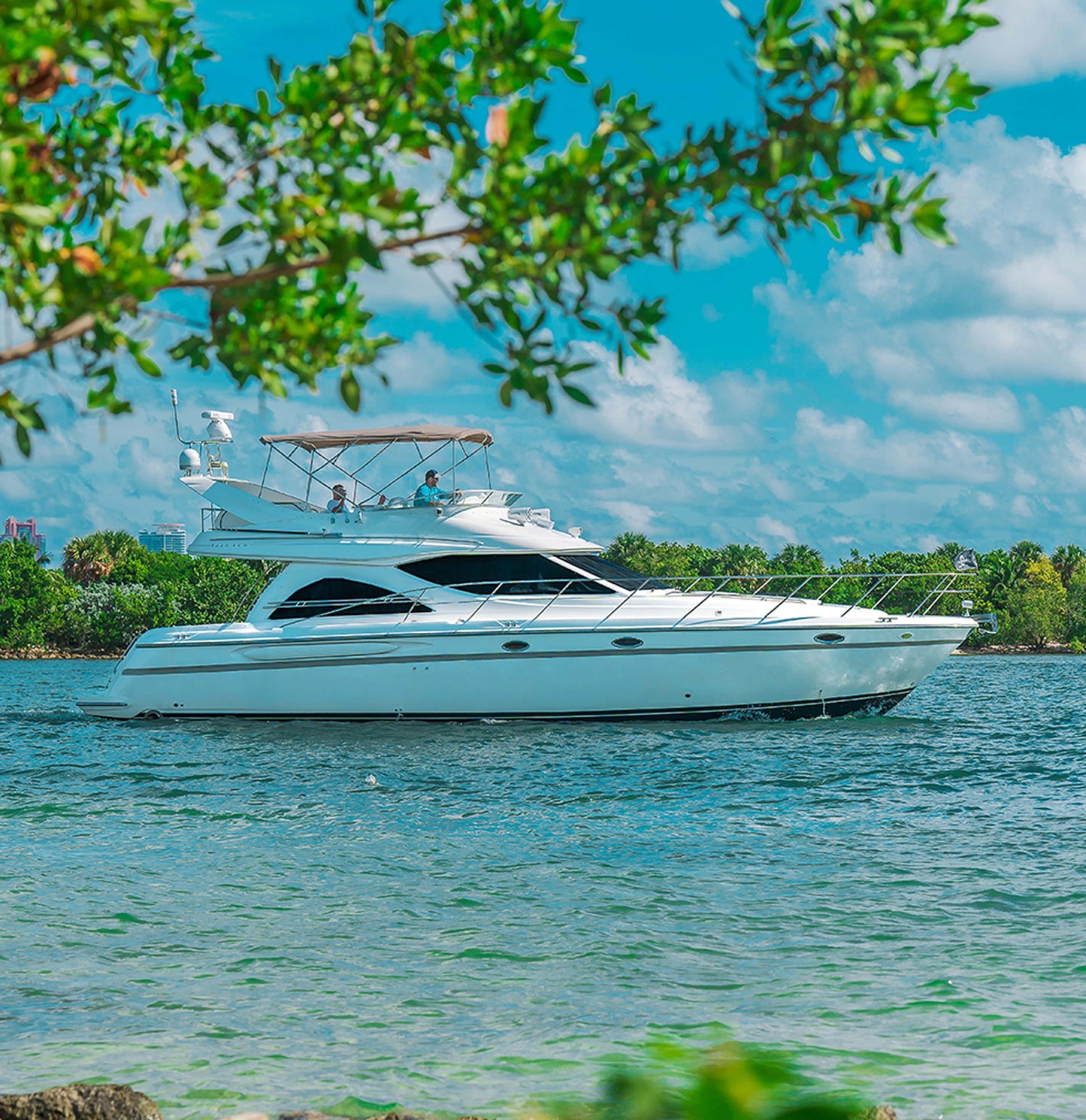 Maxum 50' Yacht