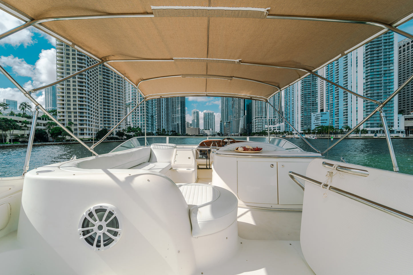 Maxum 50' Yacht