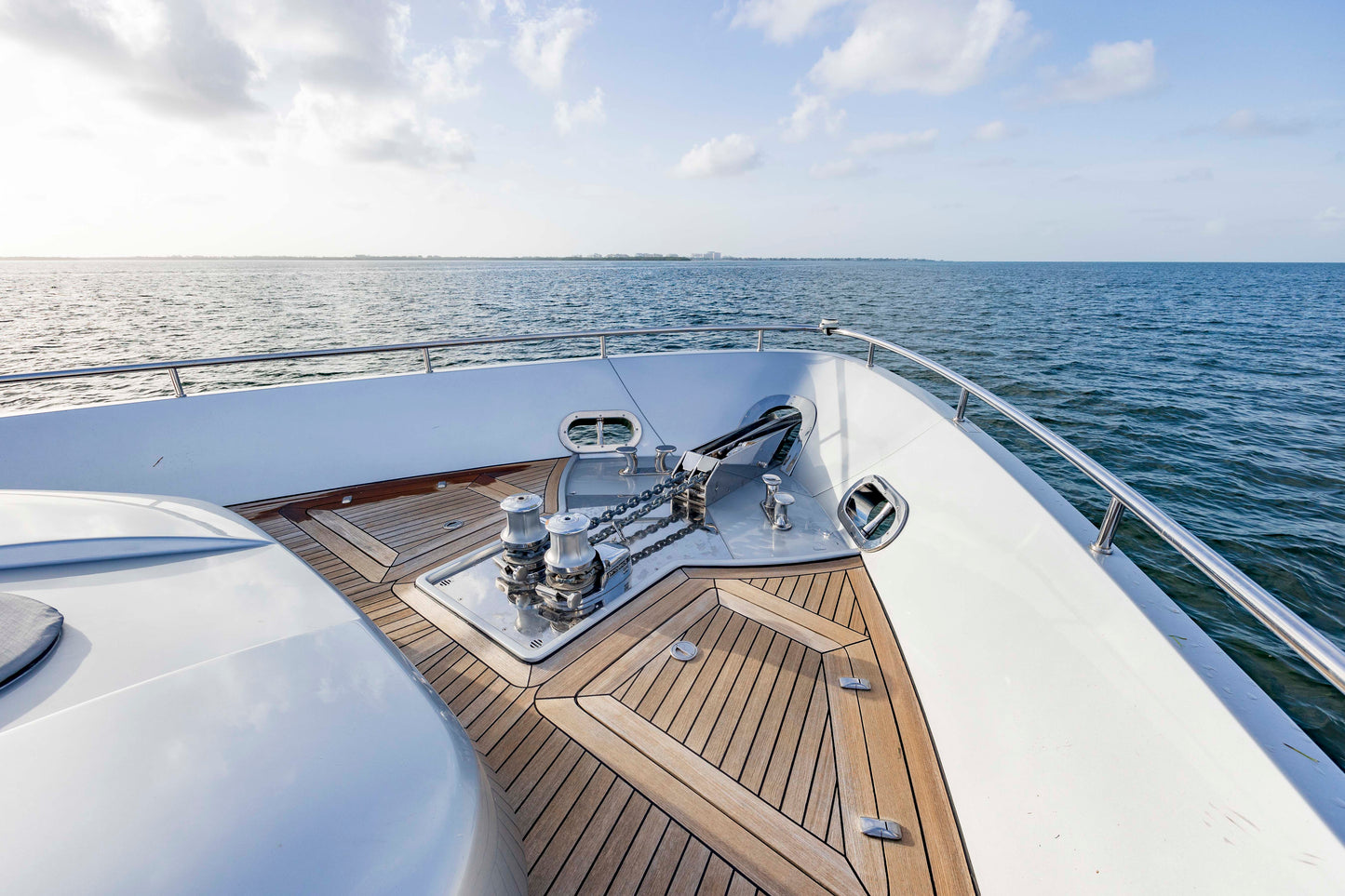 Pershing 92' Yacht