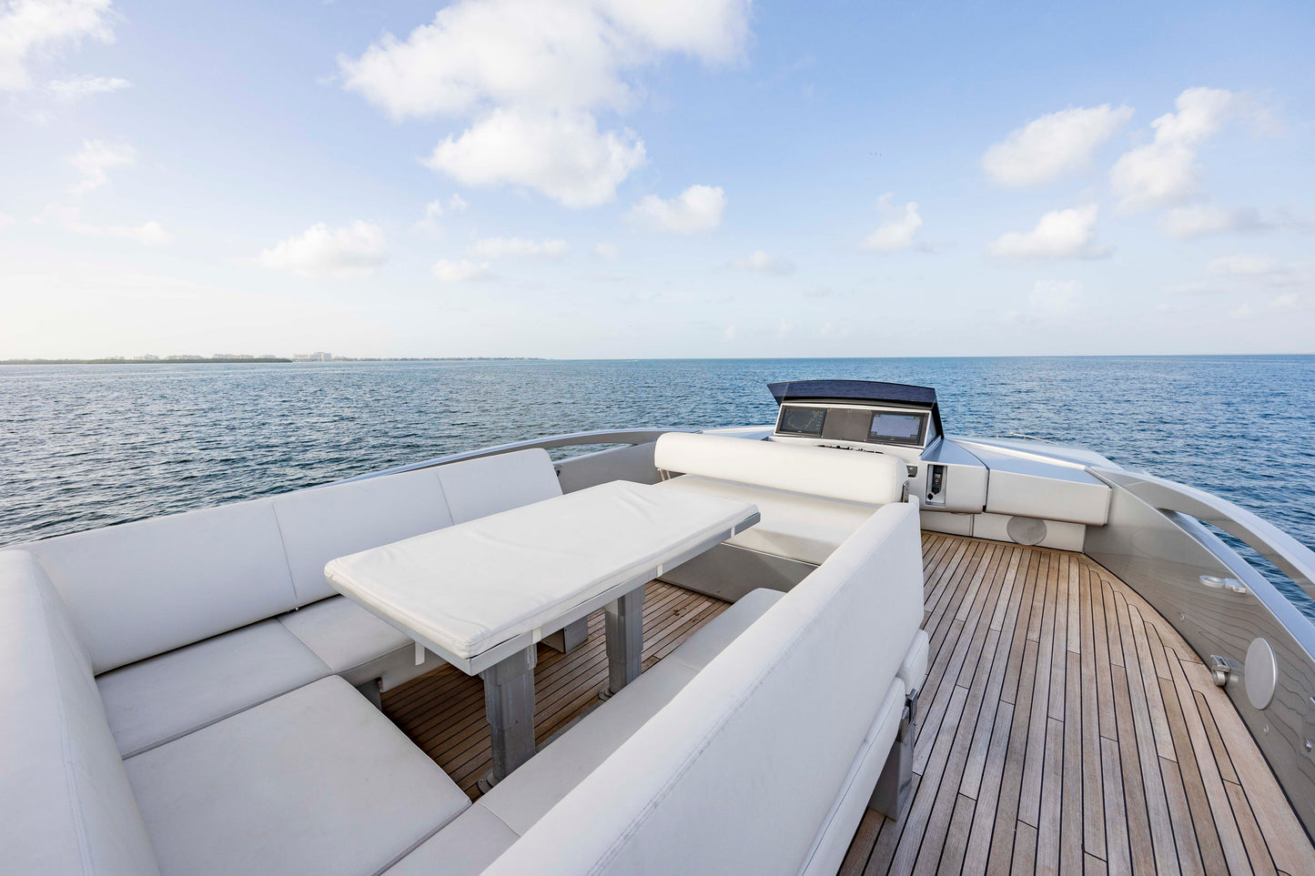 Pershing 92' Yacht