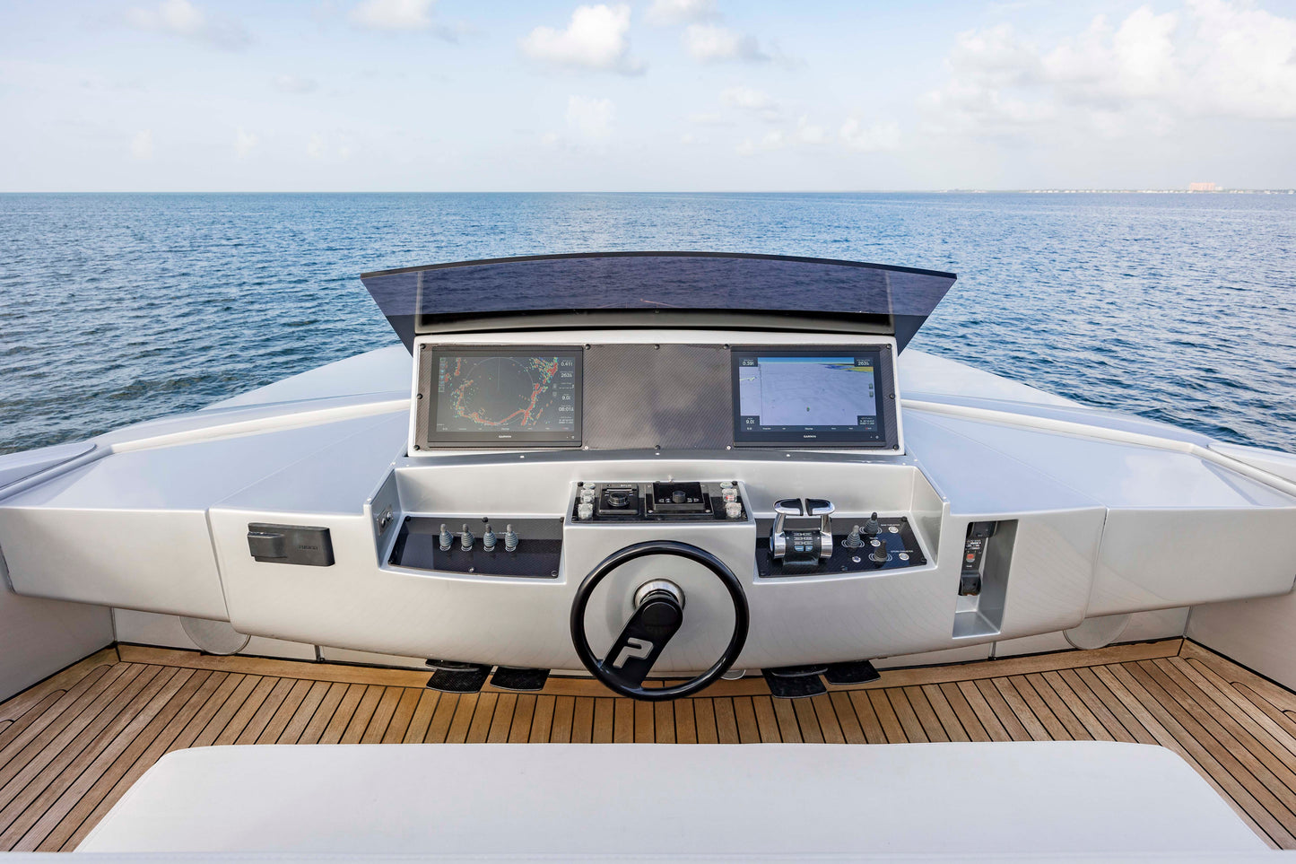 Pershing 92' Yacht