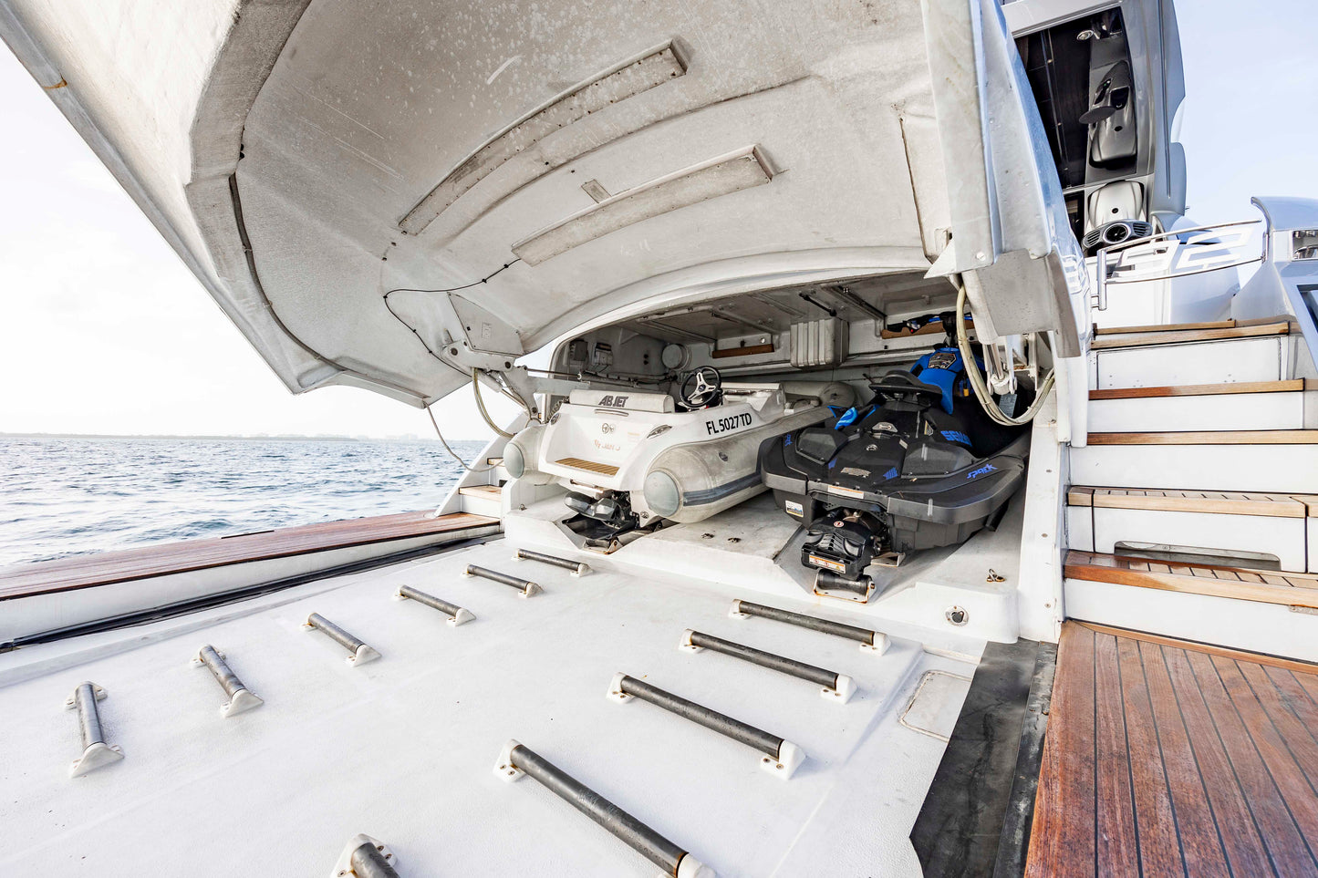 Pershing 92' Yacht