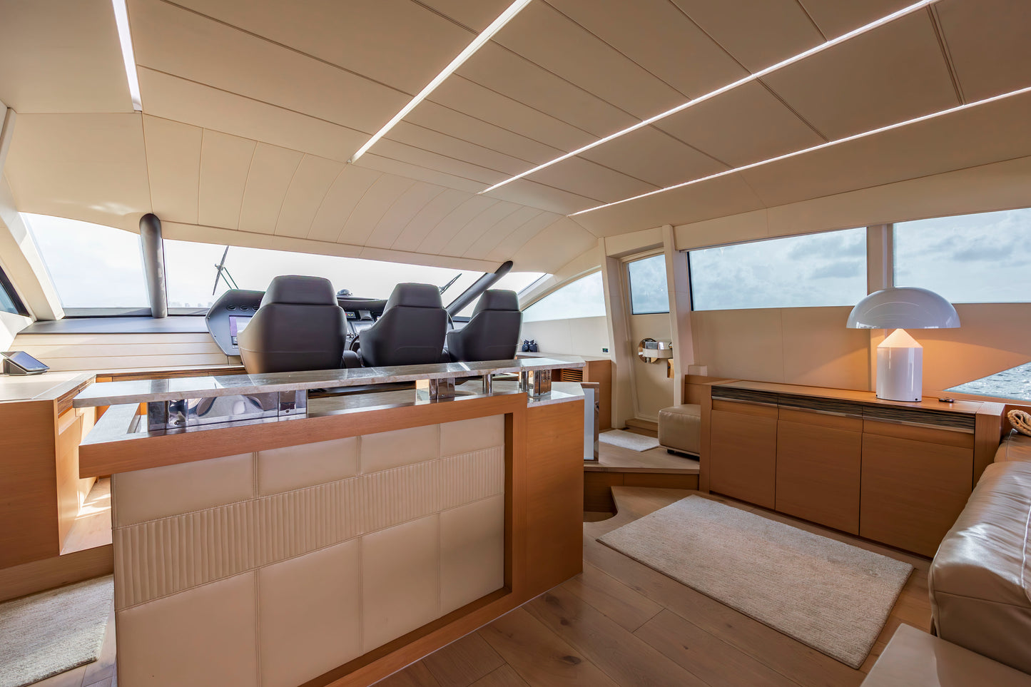 Pershing 92' Yacht