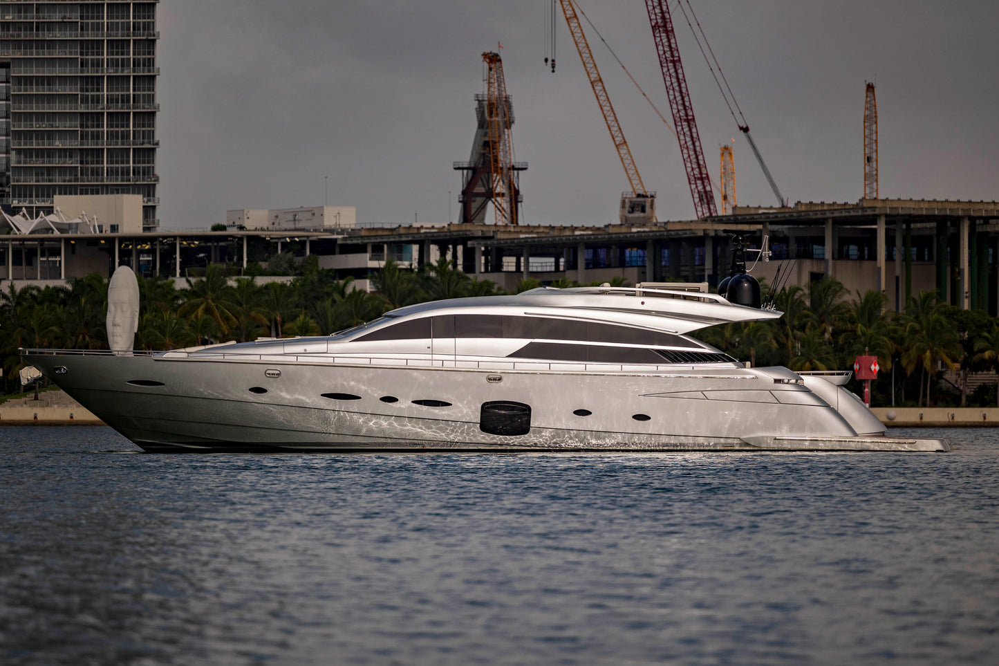 Pershing 92' Yacht