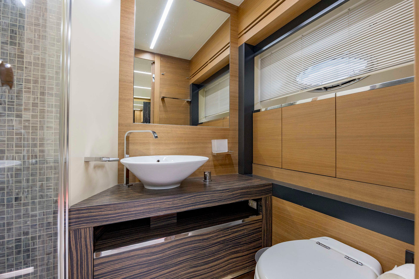 Pershing 92' Yacht
