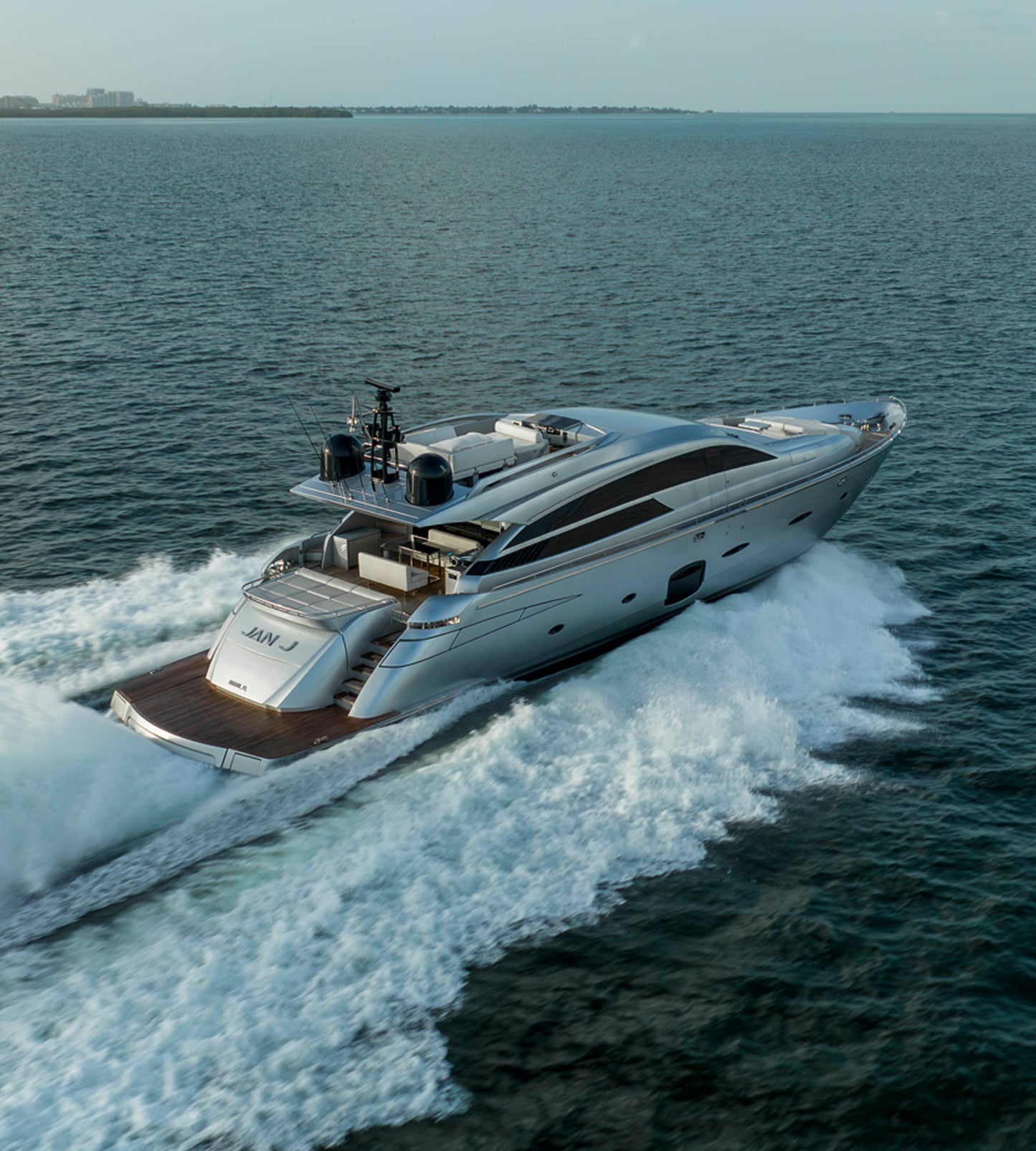 Pershing 92' Yacht