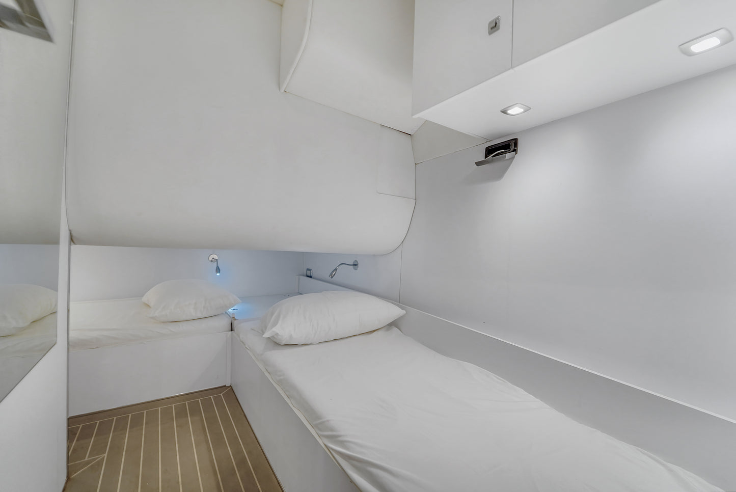Vandutch 55' Yacht