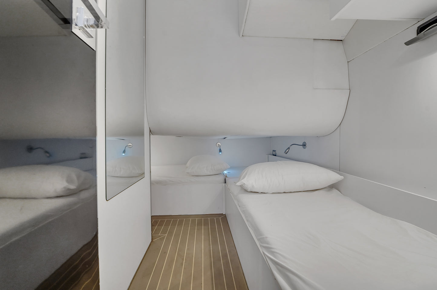 Vandutch 55' Yacht