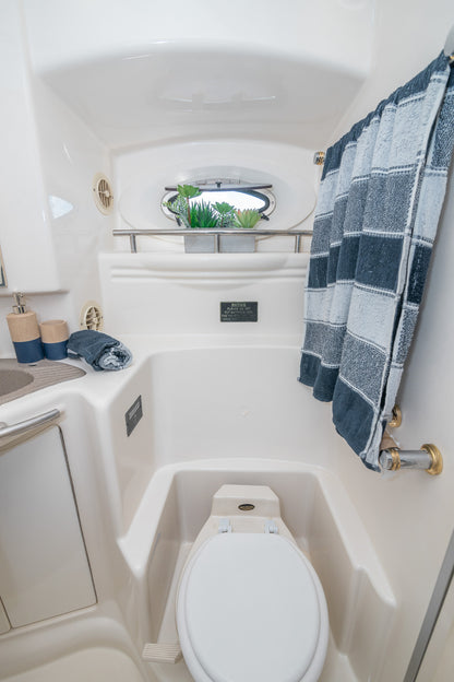 Maxum 45' Yacht