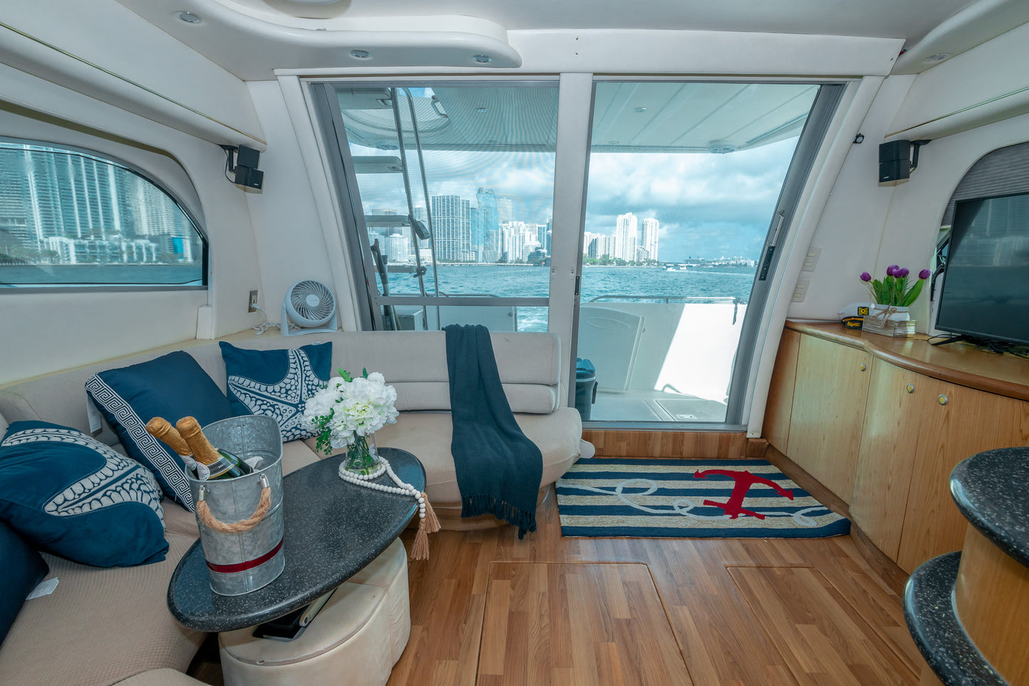 Maxum 45' Yacht