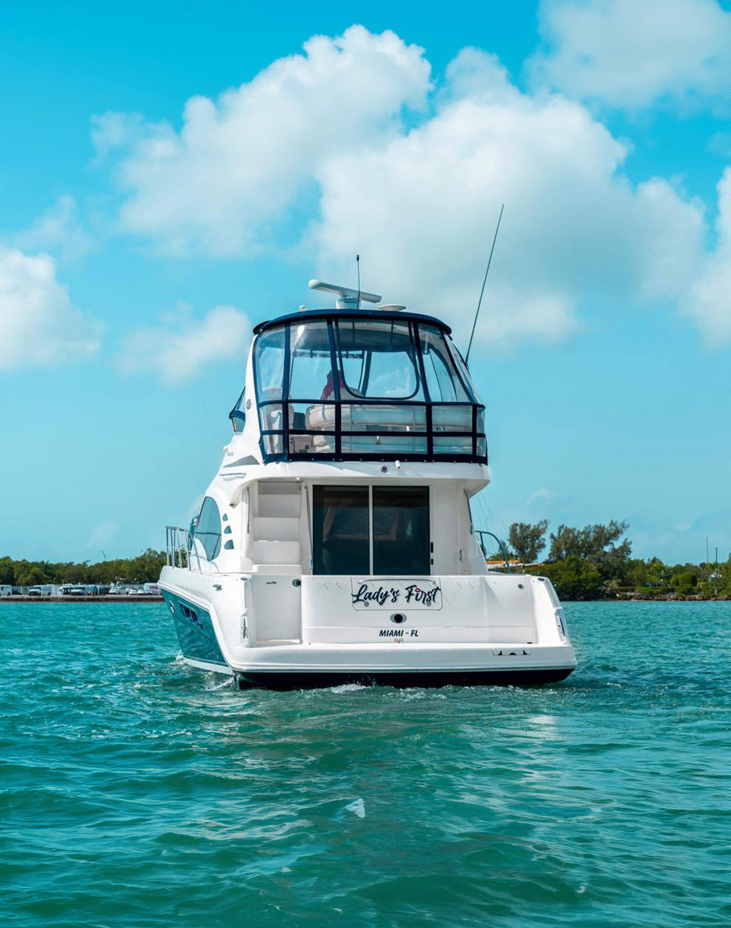 Sea Ray 50' Yacht
