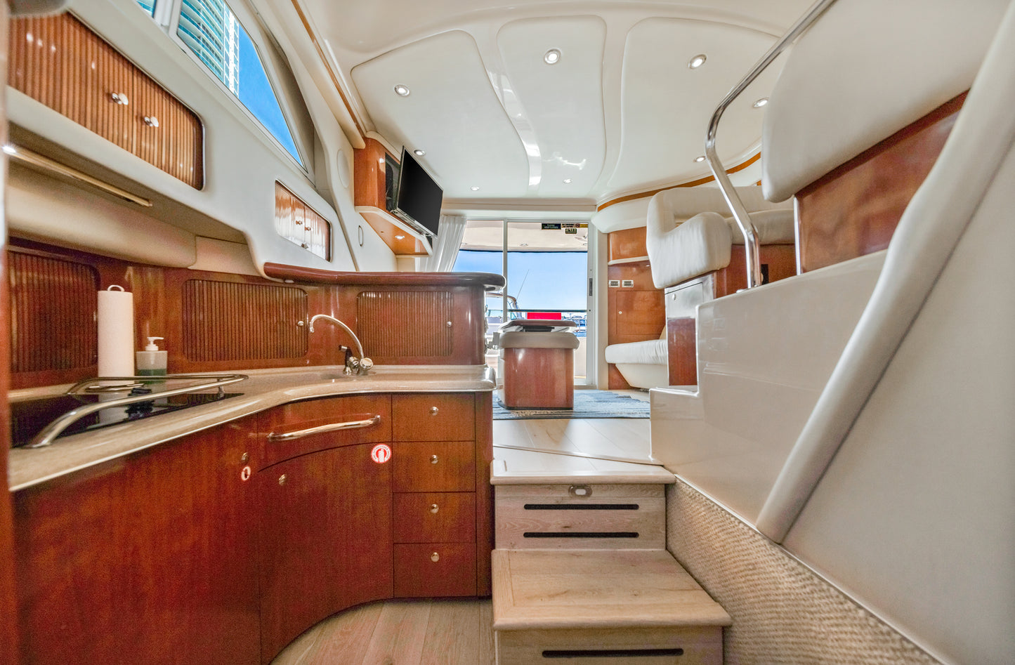 Sea Ray 44' Yacht