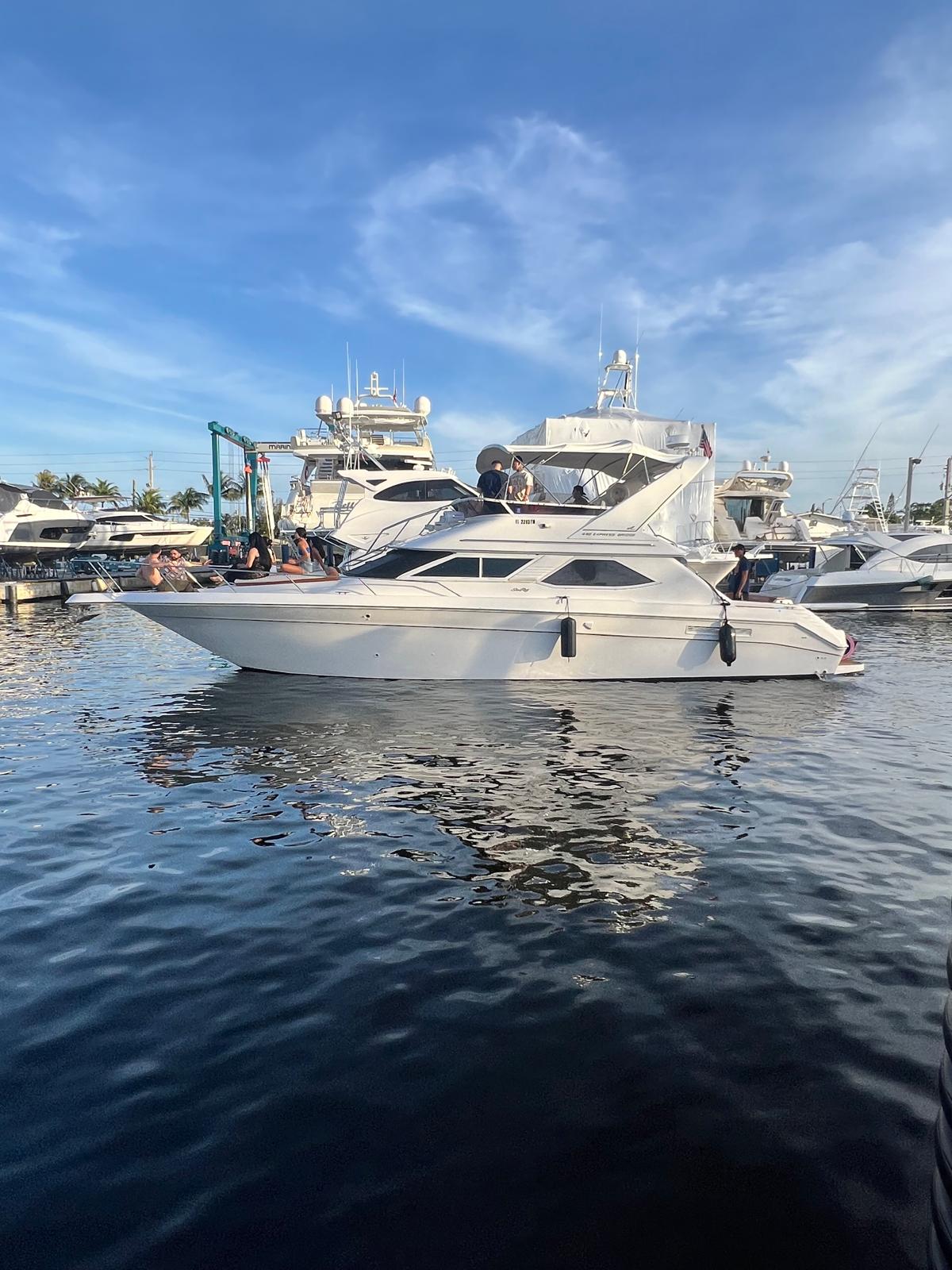 Yate Sea Ray 48'
